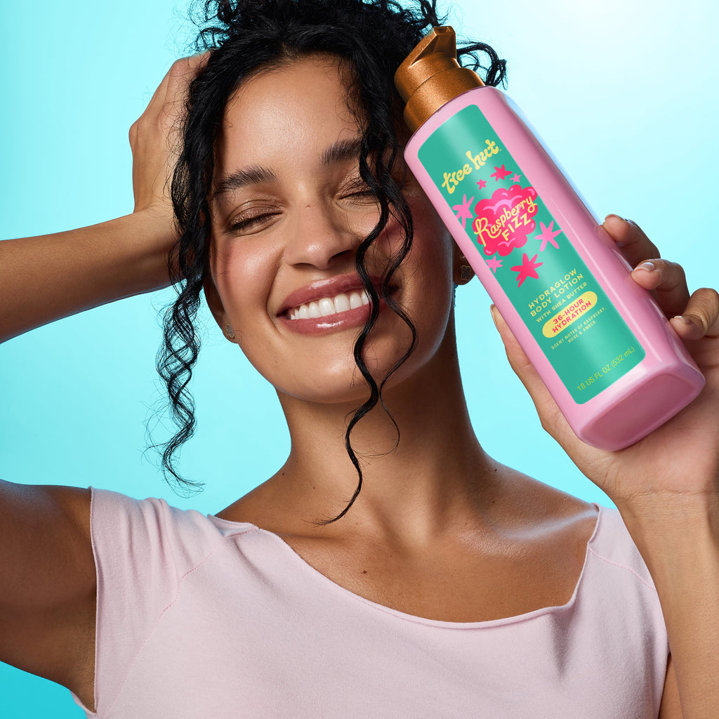 Raspberry Fizz Hydraglow Body Lotion product image 2