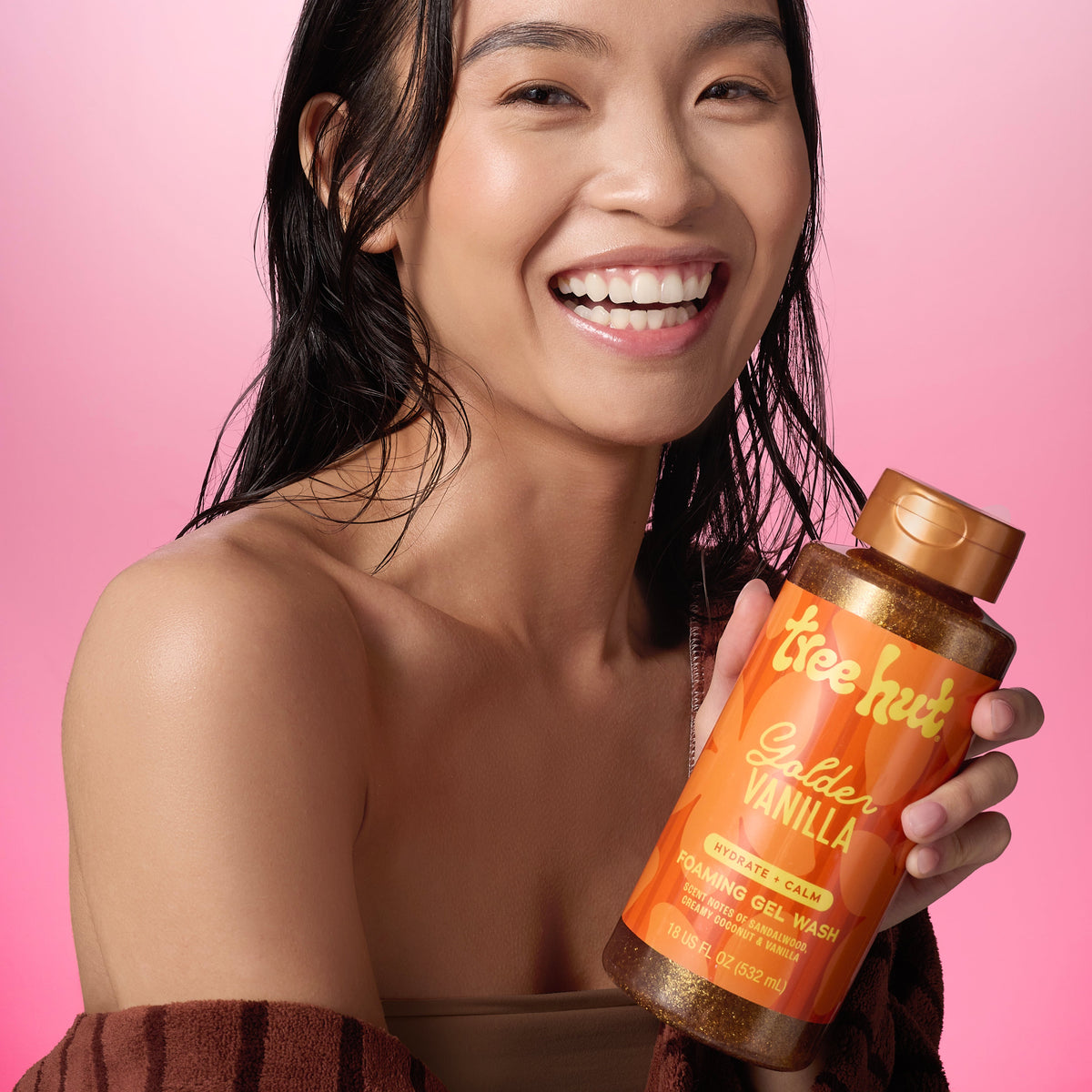 Golden Vanilla Foaming Gel Wash product image 2